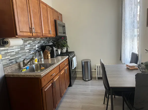 382 Avenue P image 19 of 19