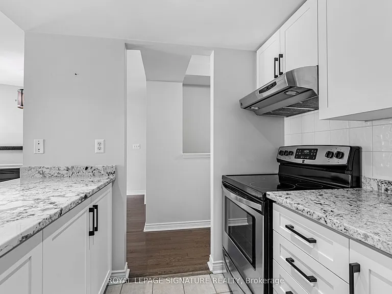 100 Redpath Ave #23 — Photo 13
