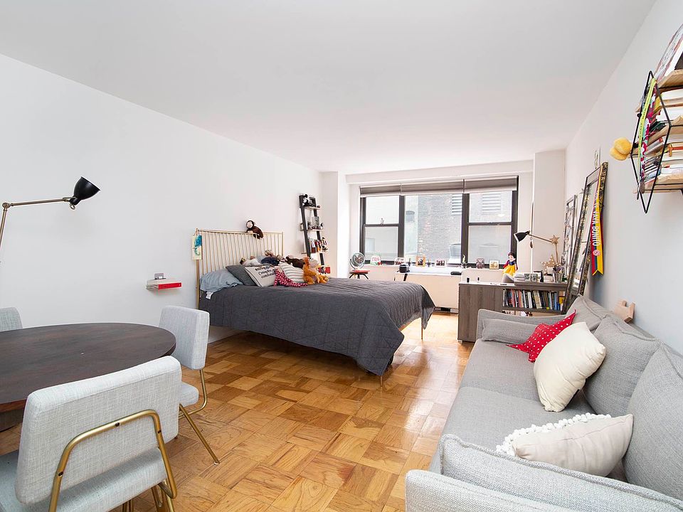 1st image of 7 E 14th St APT 423