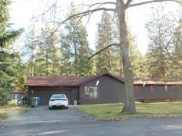 825 S Center Dr, Spokane, WA 99212
