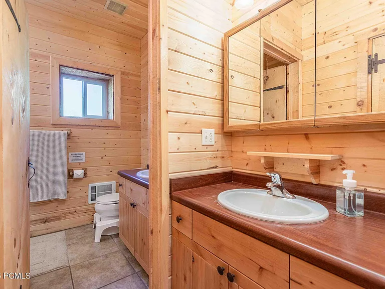 651 Spotted Fawn Ln — Photo 32