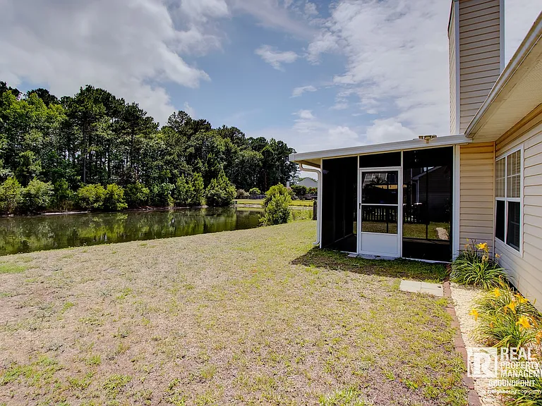 2815 Summertrees Blvd — Photo 17
