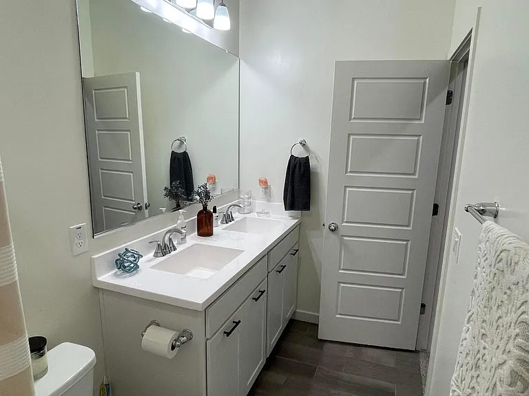 19460 N 27th Pl — Photo 12