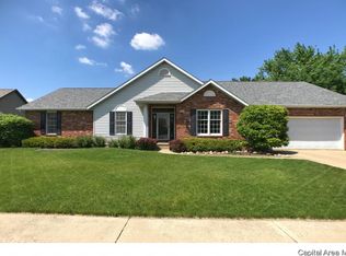 2625 Cedar Pond Dr, Springfield, IL 62702