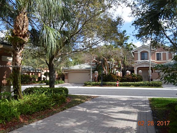 4th image of 2800 Kinsington Cir #27-2