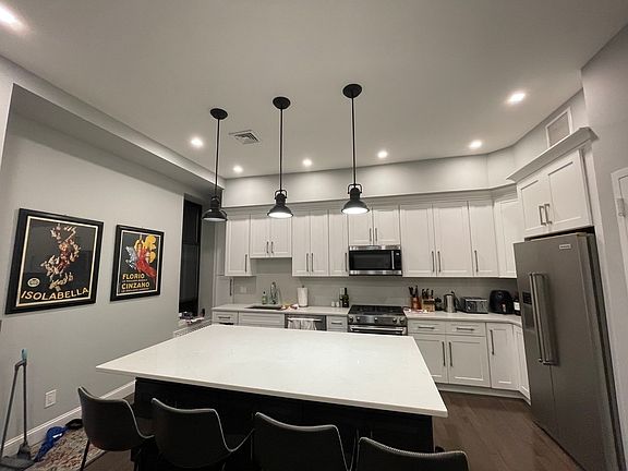5th image of 753 Manhattan Ave #2