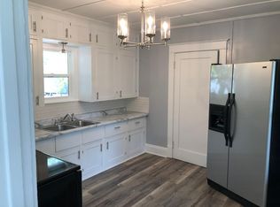 637 Jackson St, Neenah, WI 54956