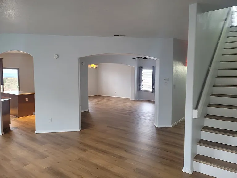 1418 Laguna Ct NE — Photo 14