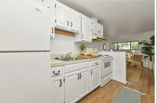 5th image of 10 Coffey St APT 3