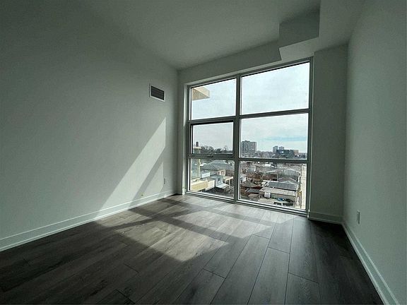 4th image of 1791 Saint Clair Ave W #531