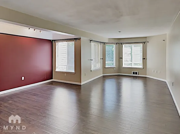 2530 15th Ave W APT 501, Seattle, WA 98119