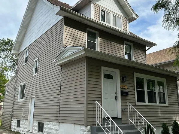 1011 S 7th Ave, Maywood, IL 60153