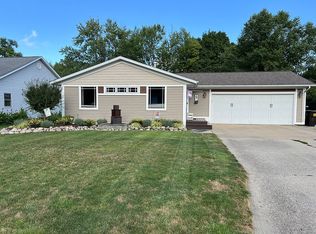 708 Coralyn Dr, Morrison, IL 61270