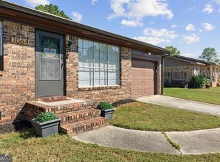 1064 Meadowbrook Ln NW, Conyers, GA 30012