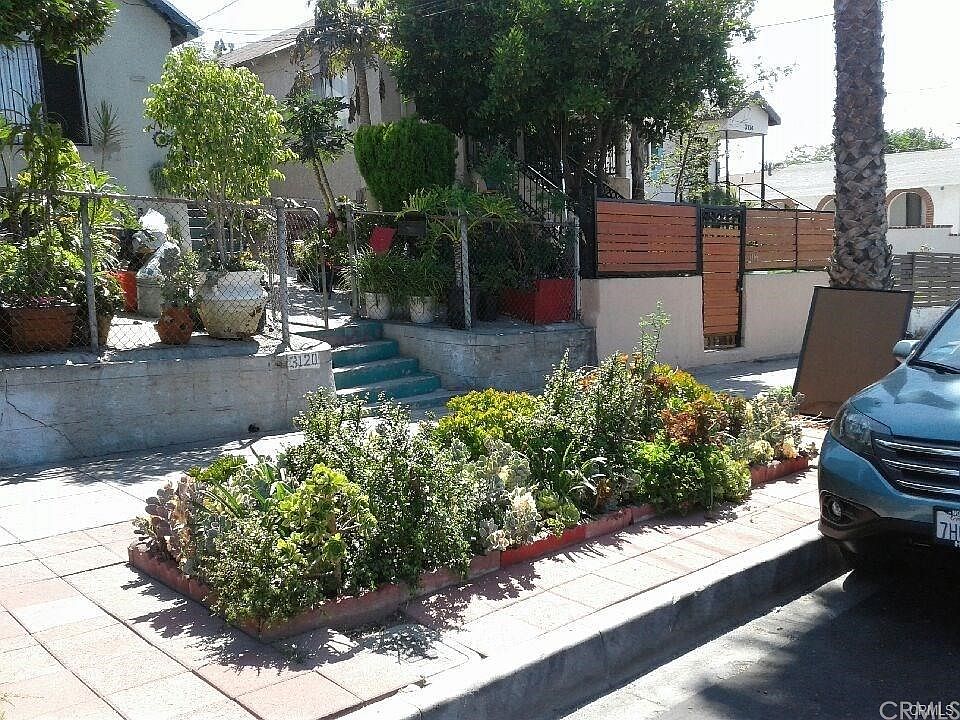 1st image of 3120 Malabar St