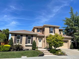 5028 Round Hill Dr, Dublin, CA 94568