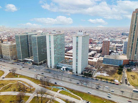 2nd image of 3600 N Lake Shore Dr APT 2118