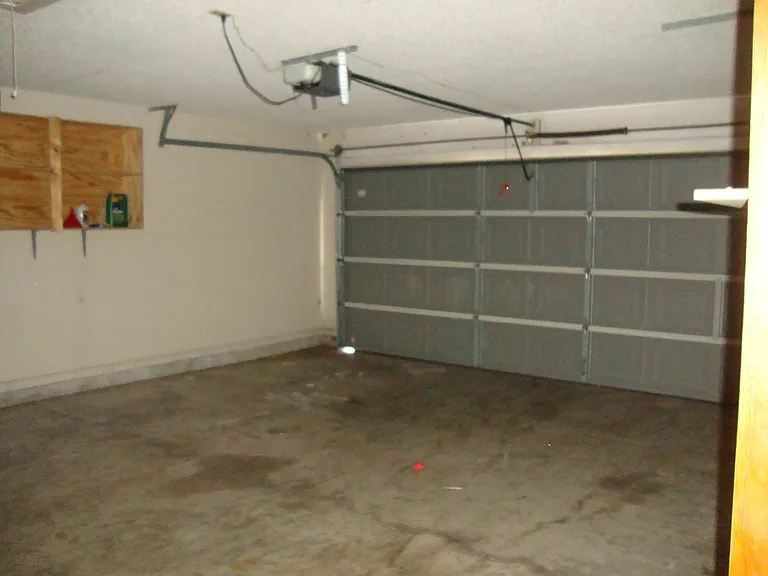 2311 Whitney Dr — Photo 17