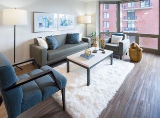1006 N Clark St #5M, Chicago, IL 60610