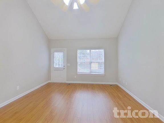 2nd image of 1717 North Cv