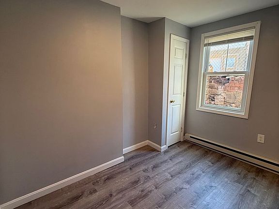 5th image of 25 Lander St