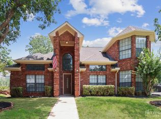 7761 Grassland Dr, Fort Worth, TX 76133