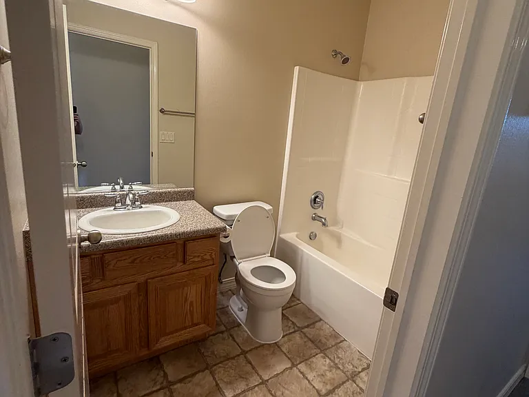 1460 N 400 W — Photo 9