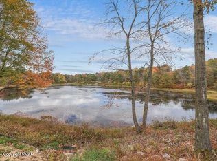 2153 Wild Laurel Dr, Long Pond, PA 18334