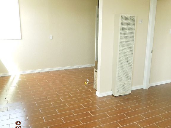 2nd image of 5101 Trowbridge Dr APT 8