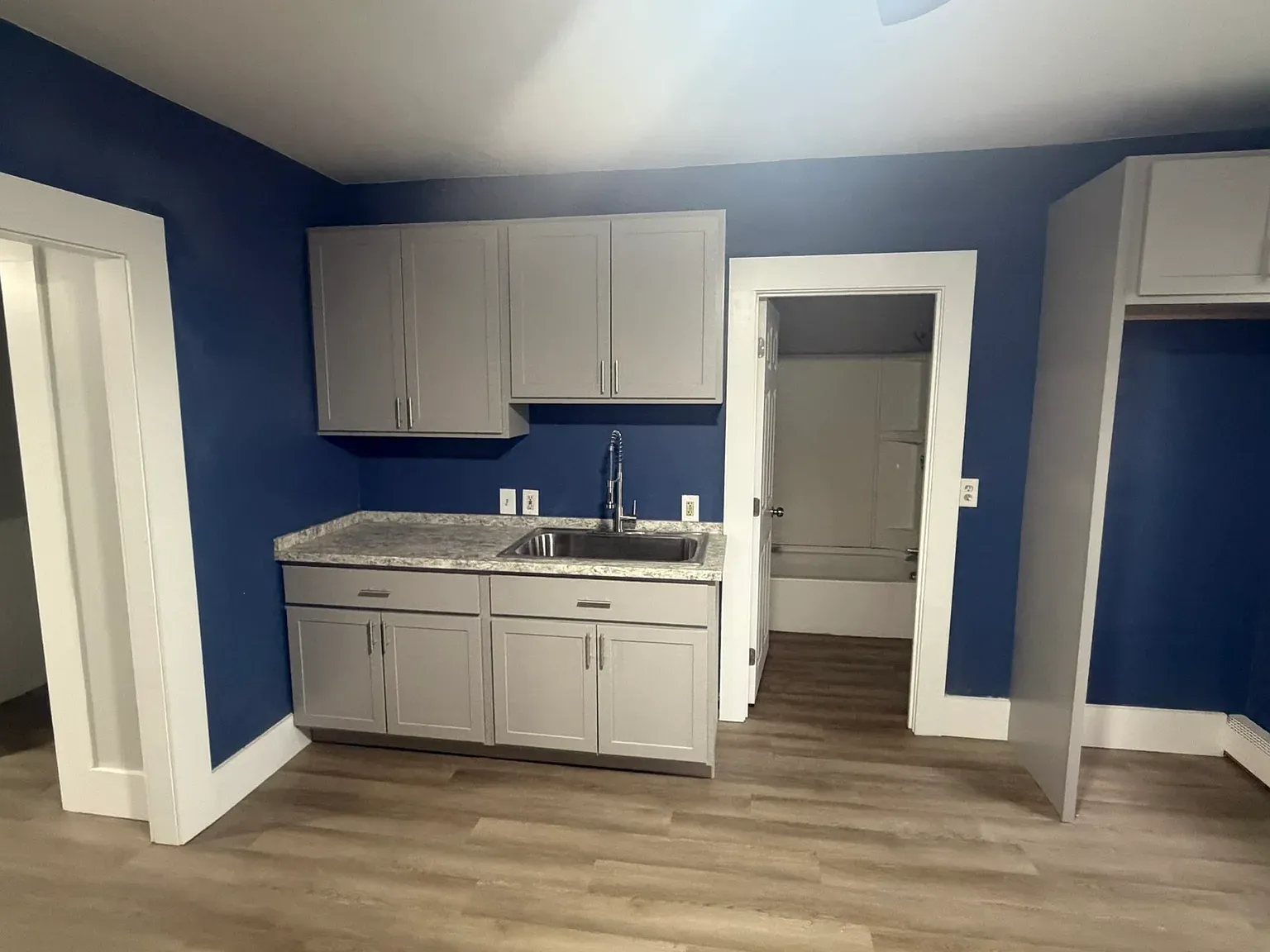 4 bed, 1200 sqft, $2,500 — Photo 4