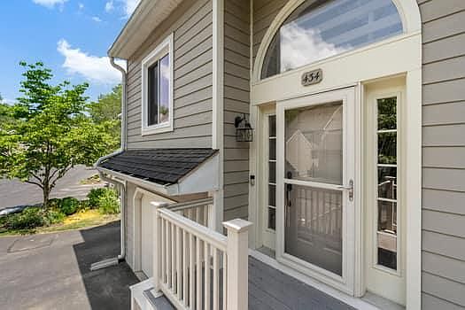 1st image of 434 Wooded Way