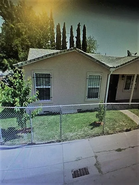 4401 36th St photo 1