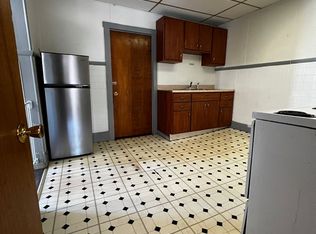 46 Main St, Johnstown, PA 15909