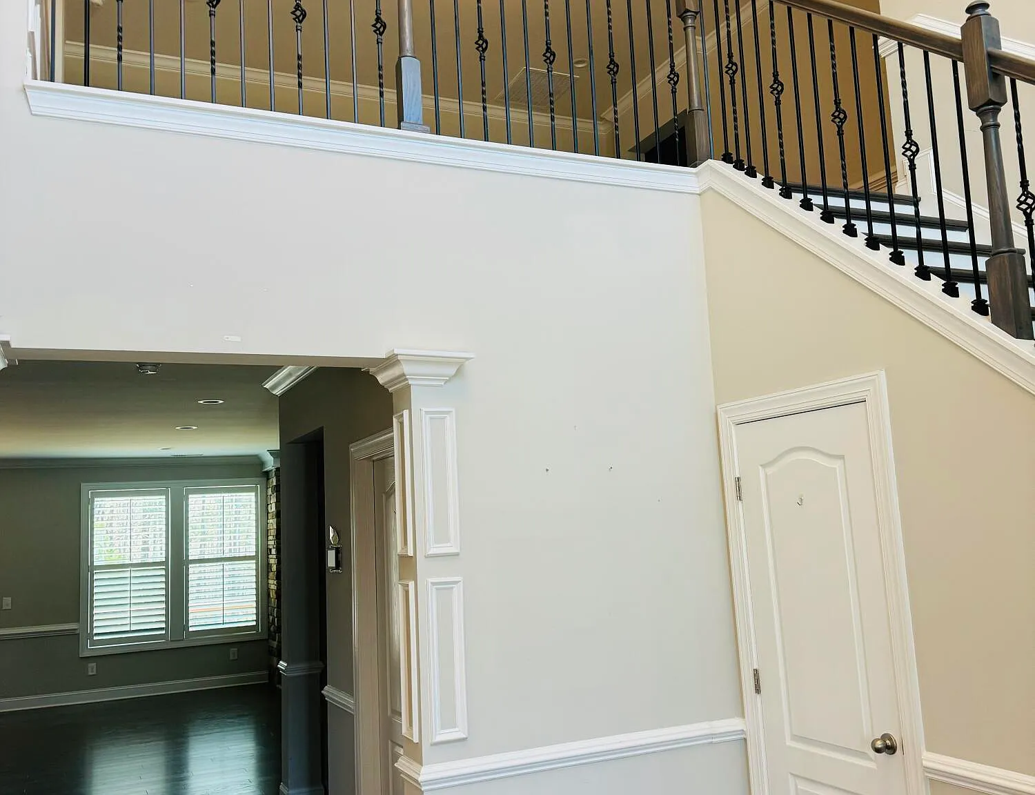 5 bed, 4.5 bath, 3770 sqft, $3,895 — Photo 3
