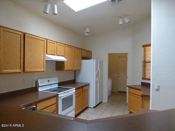4th image of 921 S Tucana Ln