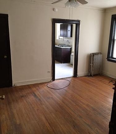4th image of 7800 S Laflin St #78023