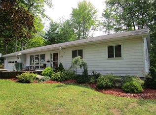 102 Overlook Dr, Cobleskill, NY 12043