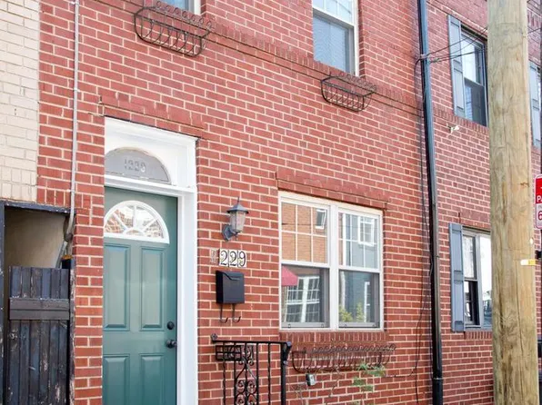 1229 S Warnock St, Philadelphia, PA 19147