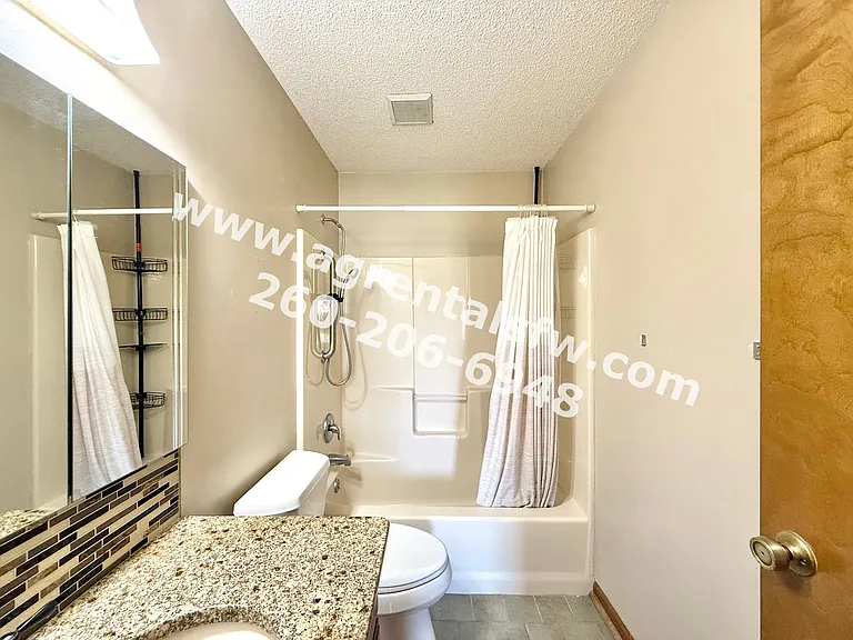 823 Woodland Springs Pl — Photo 12