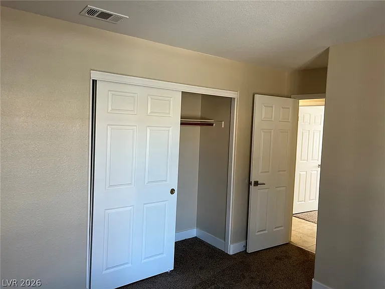 1316 Royal Creek Ct — Photo 15