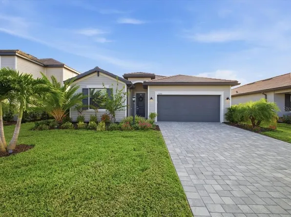 5250 Coral Reef Way, Bradenton, FL 34211