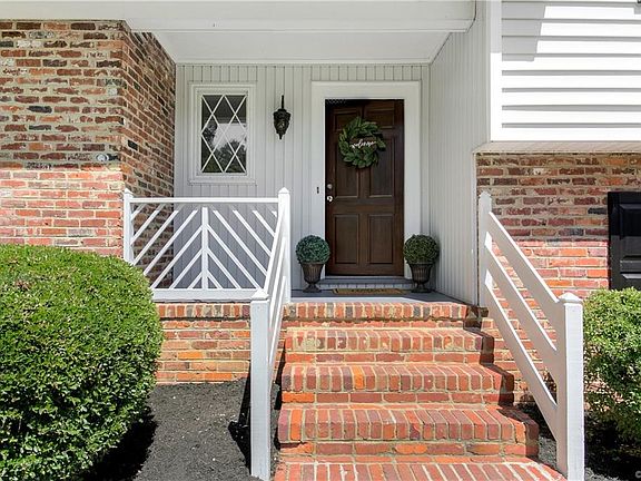 3rd image of 11204 Blendon Ln