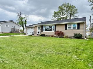 2209 Oaklawn Dr, Decatur, IL