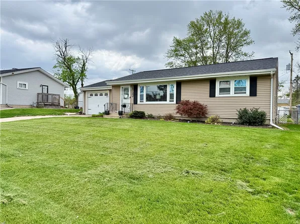 2209 Oaklawn Dr, Decatur, IL 62526