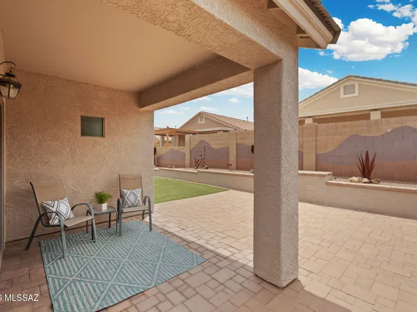 1279 W Calle Luis Maria, Sahuarita, AZ 85629