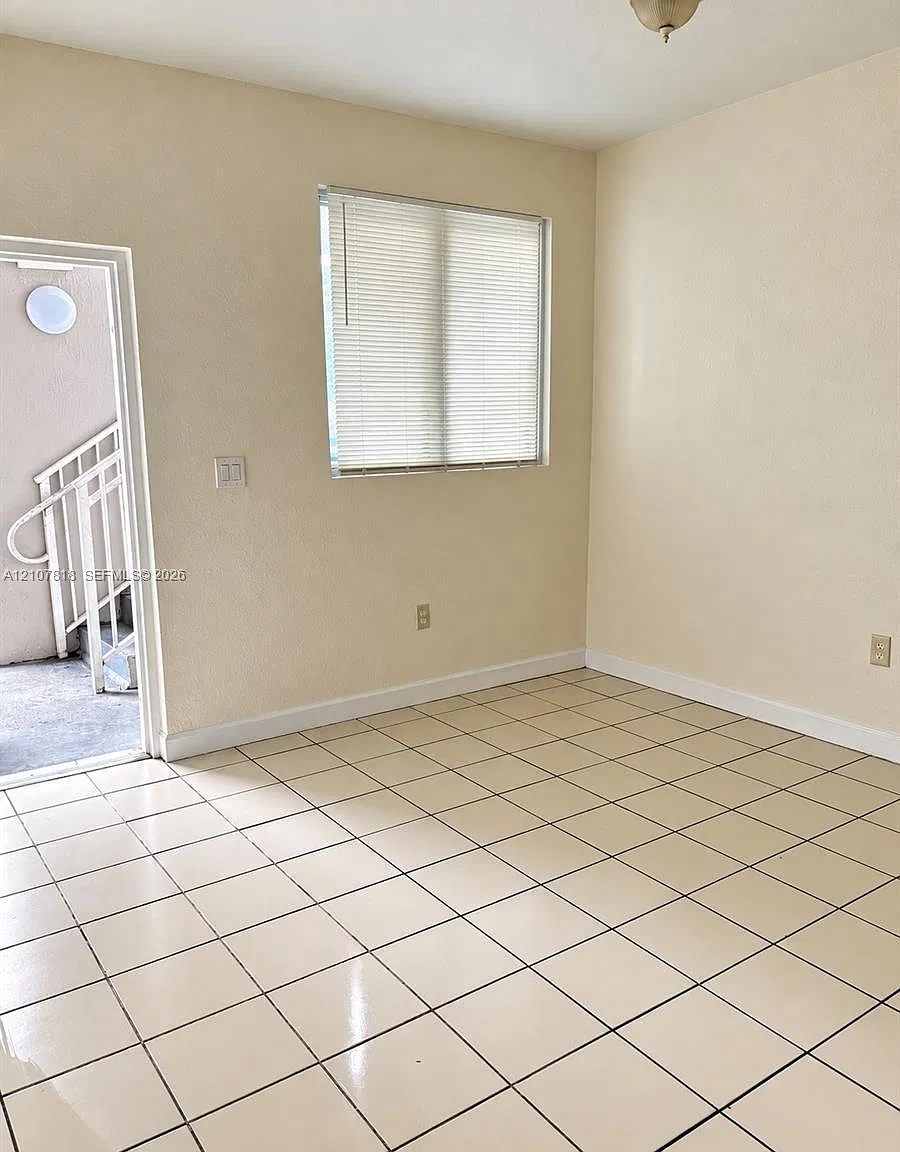 2811 SE 17th Ave — Photo 4