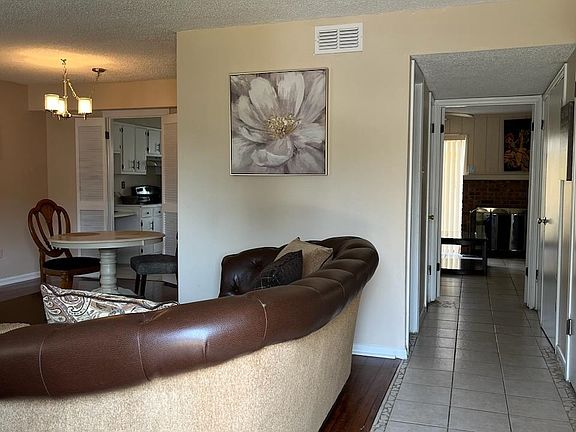 3rd image of 5233 Chatfield Dr #5235
