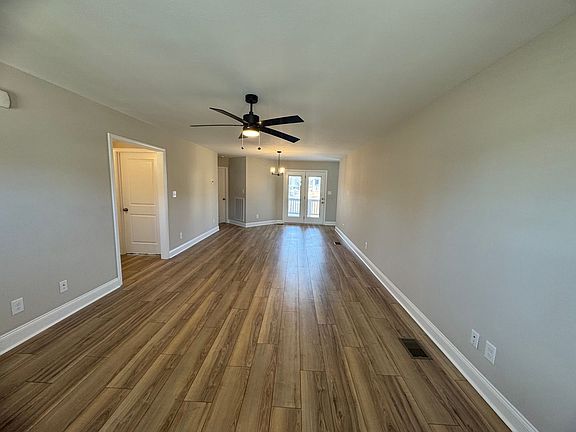 5th image of 1102 Tybee Dr
