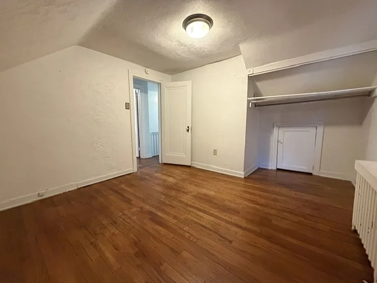 222 Wainwright Ave — Photo 26