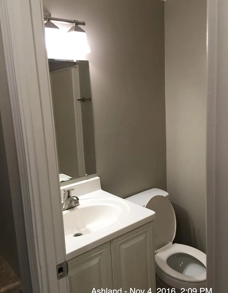 1716 Ester Street — Photo 3